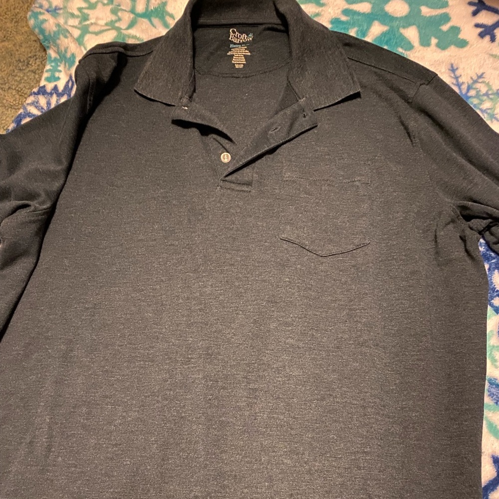 Mens XL Croft & Barrow long sleeve shirts one dark blue and one dark gray